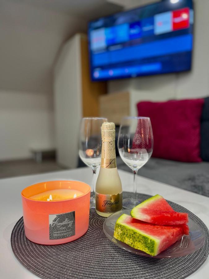 Sobe Darko Cindric Hotel Karlovac Buitenkant foto