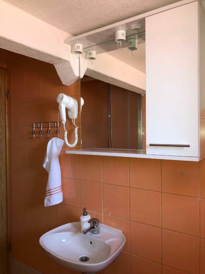 Sobe Darko Cindric Hotel Karlovac Buitenkant foto